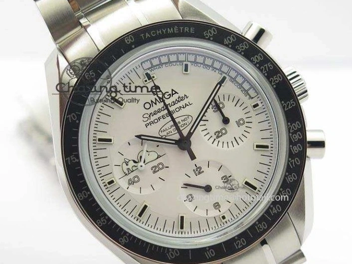 1223 Efficient Speedmaster JHF SS Snoopy Award 45th Anniversary White dial On SS Bracelet 8239